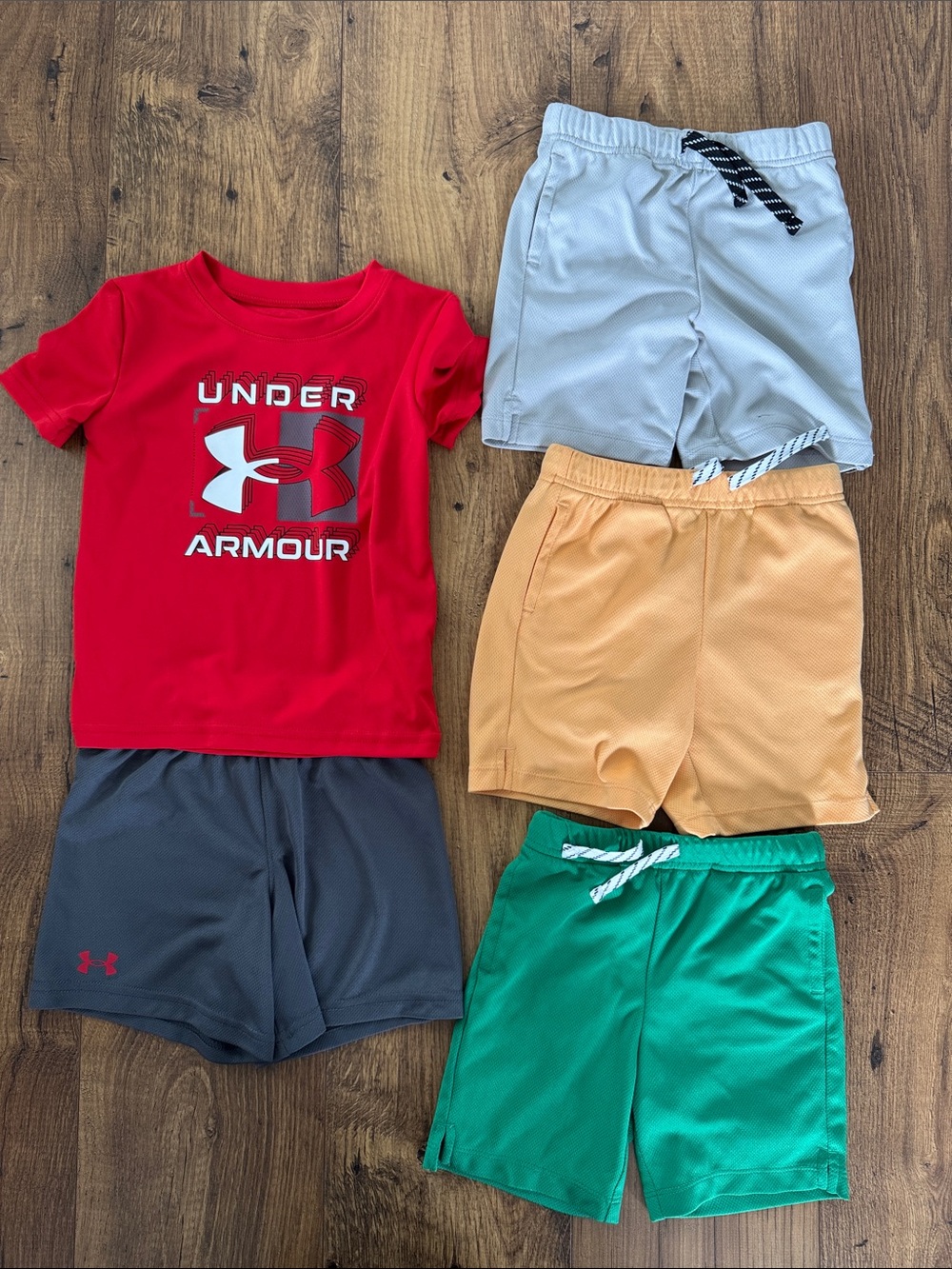 Bundle of toddler active wear, shirt and shorts, size 3T